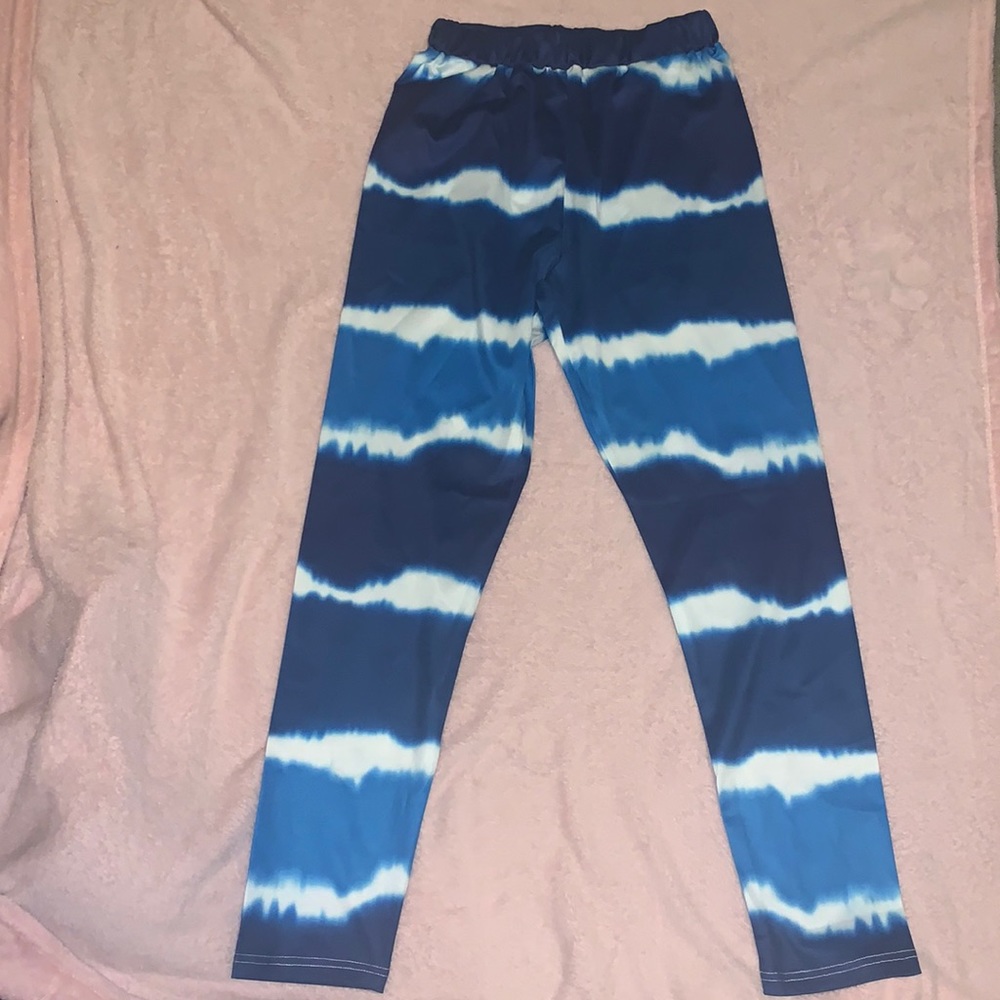 Tracksuits ๐๐๐๐๐ - Picture 5 of 5